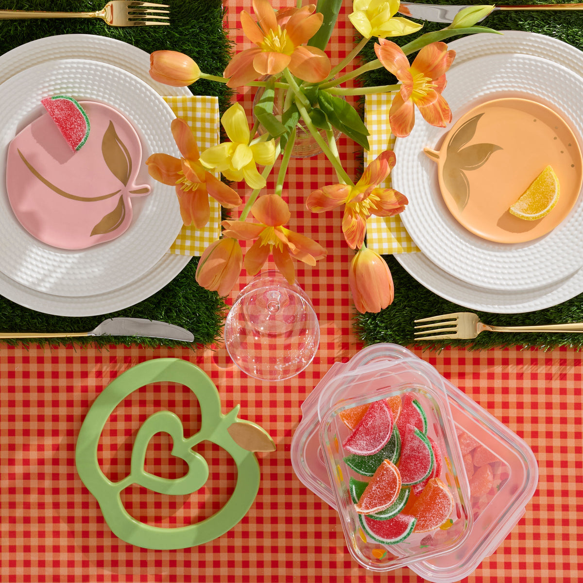 Tutti Fruity Apple Trivet