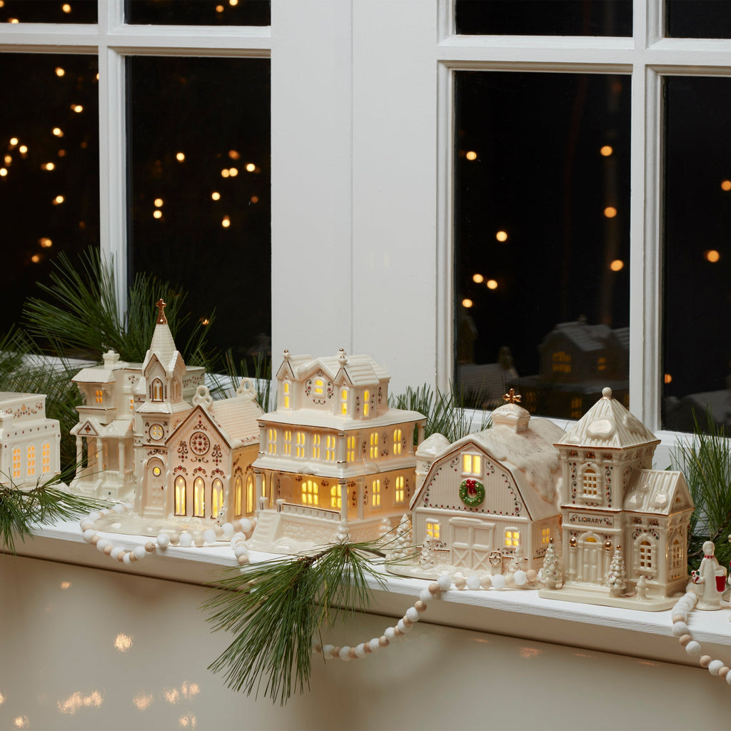 Mistletoe Park Lit Library Figurine
