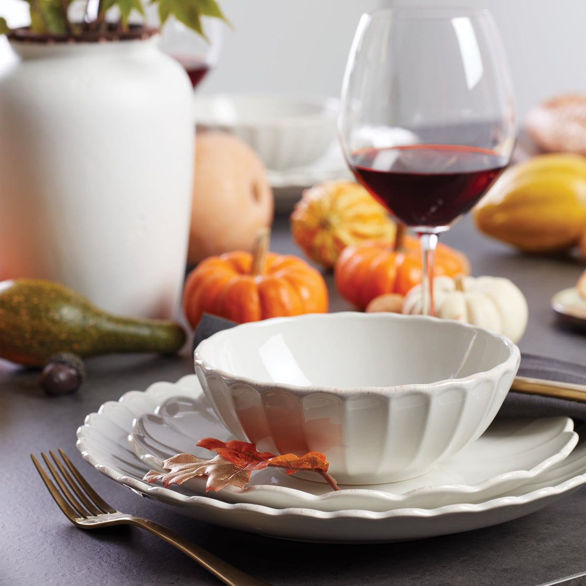 French Perle Scallop White 12-Piece Dinnerware Set