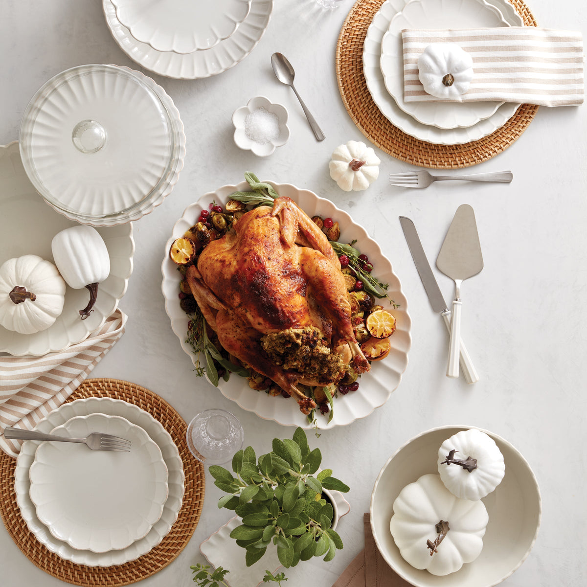 French Perle Scallop White 12-Piece Dinnerware Set