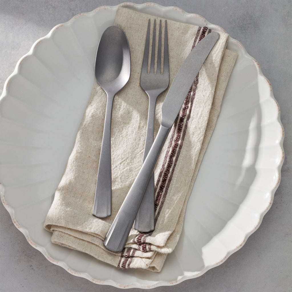 French Perle Scallop Vintage 65-Piece Flatware Set