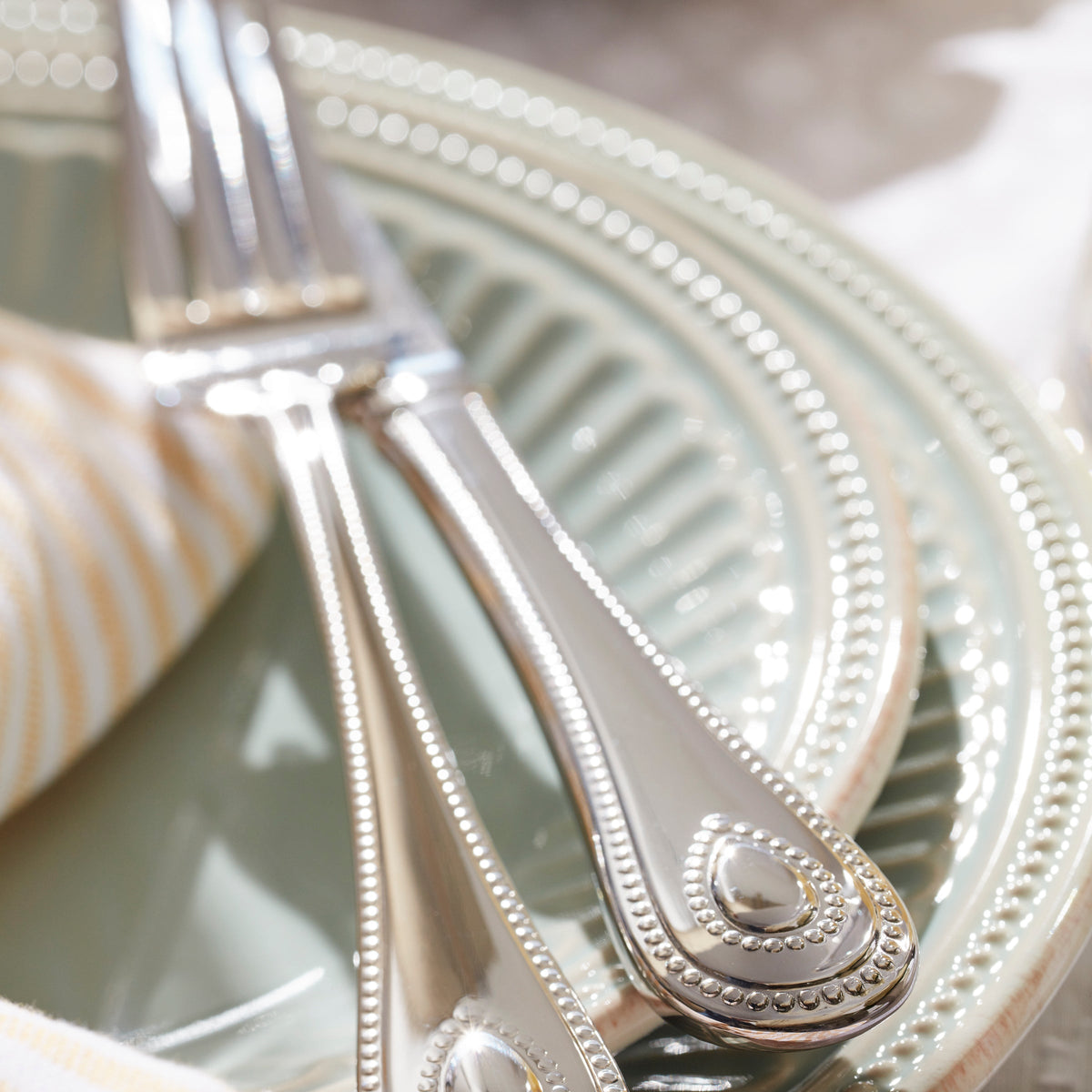 French Perle Groove Ice Blue 4-Piece Place Setting