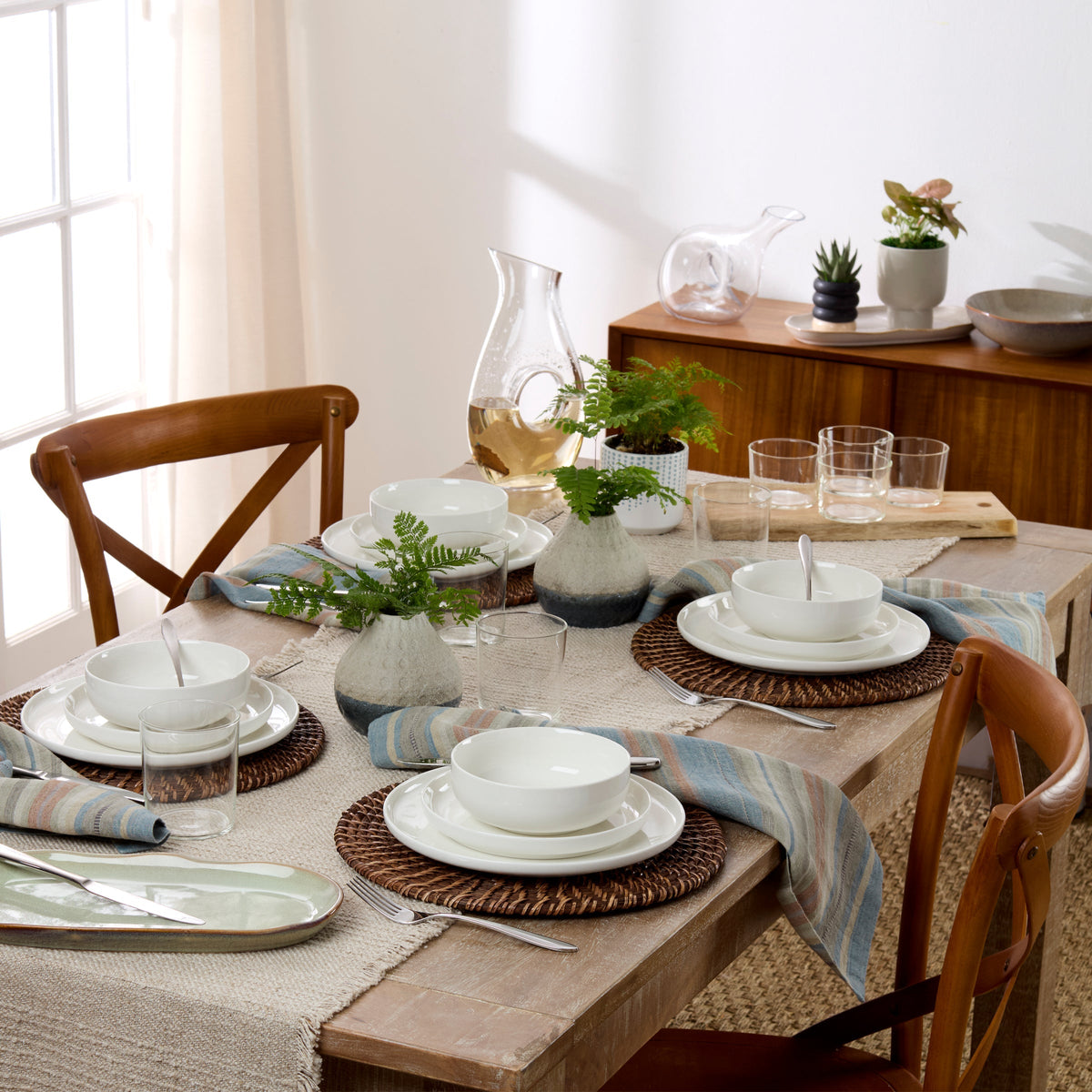 24 Seven White 12-Piece Dinnerware Set