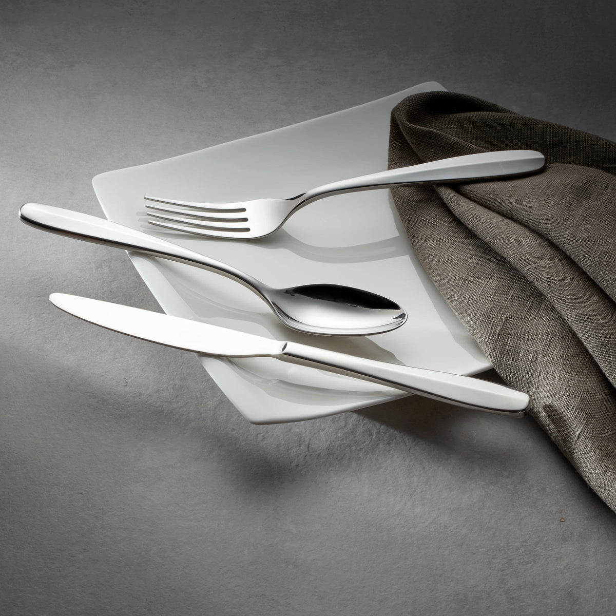 Oakwood 20-Piece Flatware Set