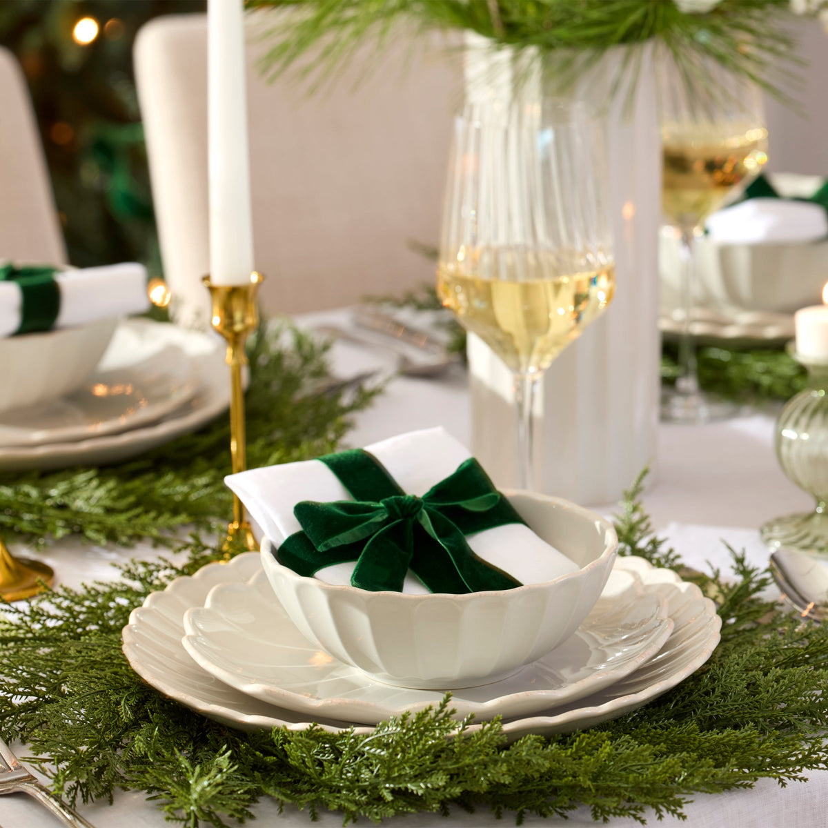 French Perle Scallop White 12-Piece Dinnerware Set