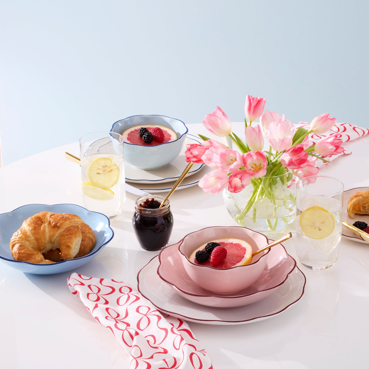 Garden Party Blue 16-Piece Dinnerware Set