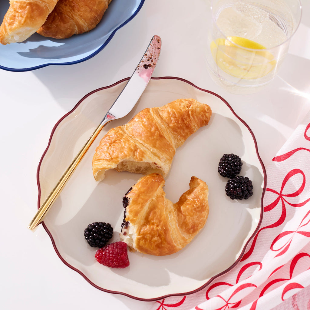 Garden Party Pink 16-Piece Dinnerware Set