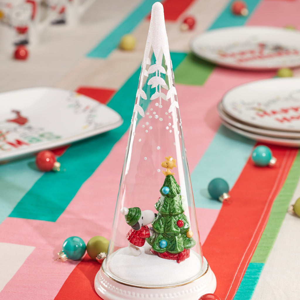 Peanuts Merry & Magical Christmas Scene Figurine