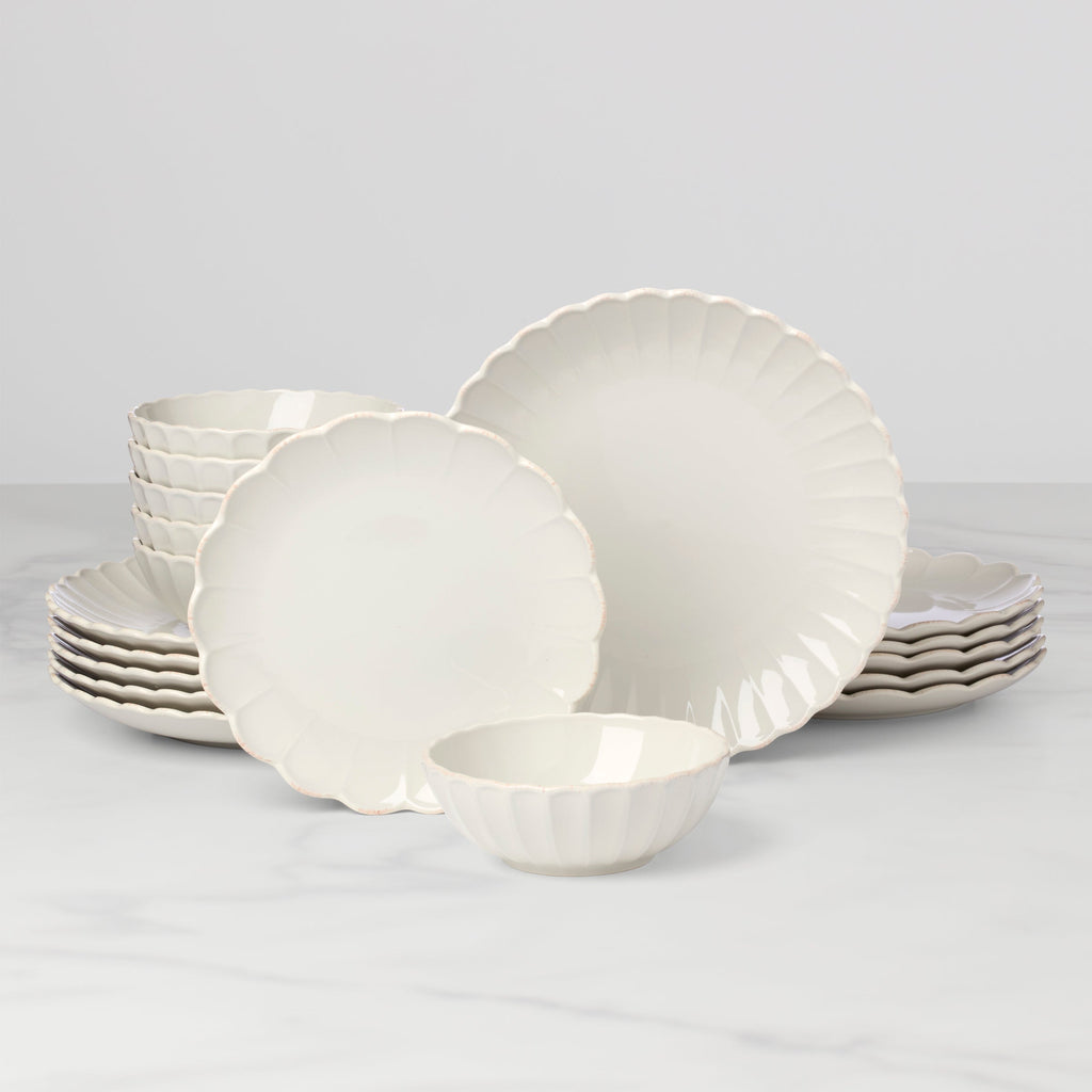 French Perle Scallop White 18-Piece Dinnerware Set